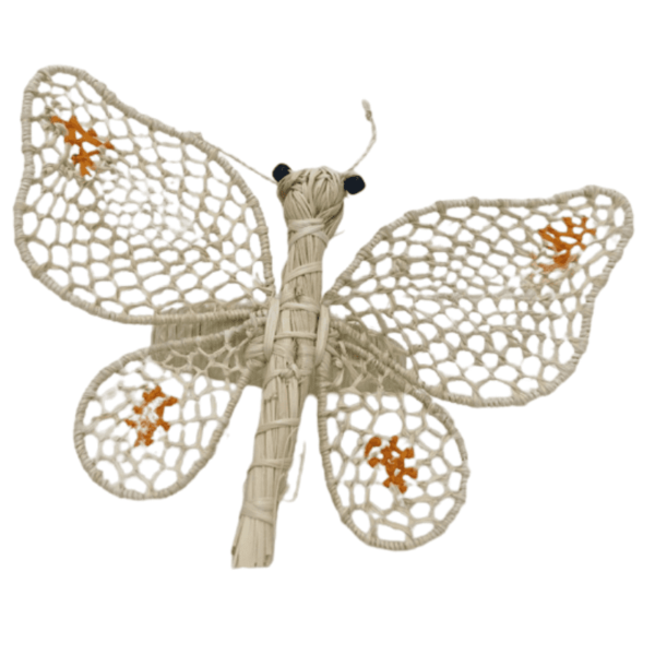 Mariposa grande blanca con puntos de color naranja