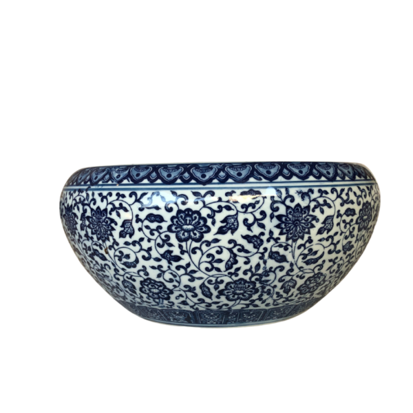 Maceta de porcelana decorada en azul y fondo blanco - Imagen 3