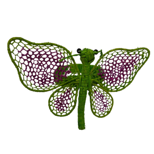 Mariposa verde claro con detalle lila
