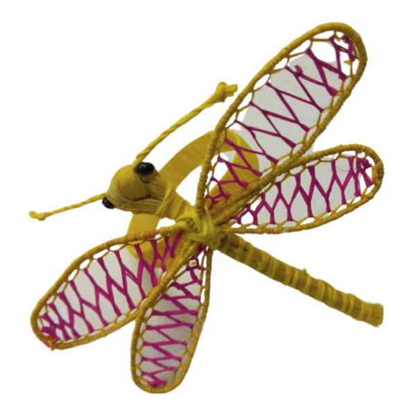 Libelula amarilla con detalles fucsia en las alas y aro amarillo
