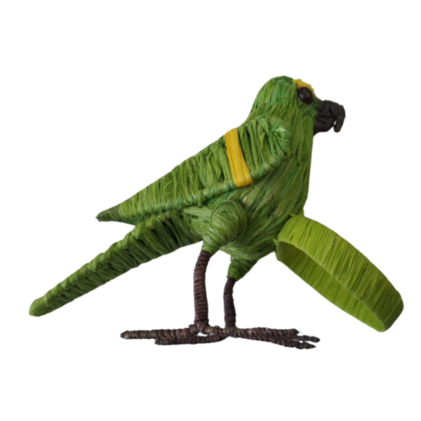 Pajarito verde limon con detalles con lineas en las alas y aro verde limon